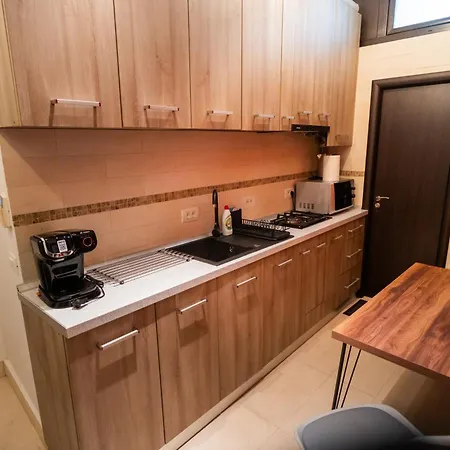 New & Modern Central - Old Town Apartment *