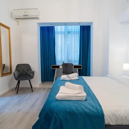 Apartment New & Modern Central - Old Town